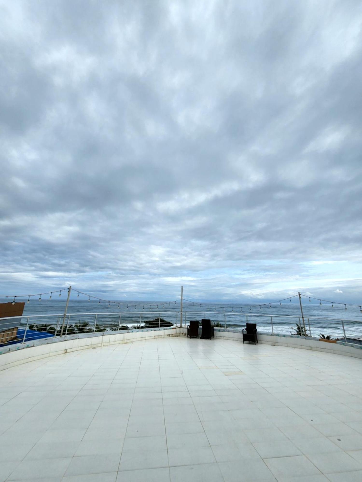 Paradise Beach Resort Lagos Exterior photo