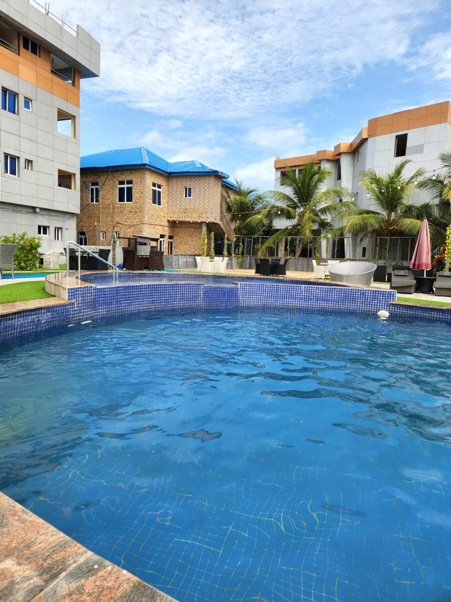 Paradise Beach Resort Lagos Exterior photo