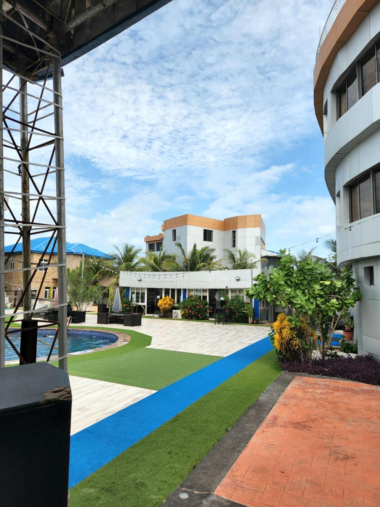 Paradise Beach Resort Lagos Exterior photo
